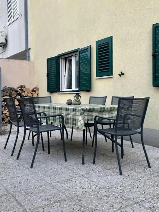 Citrus Accommodation Kastela Croatia