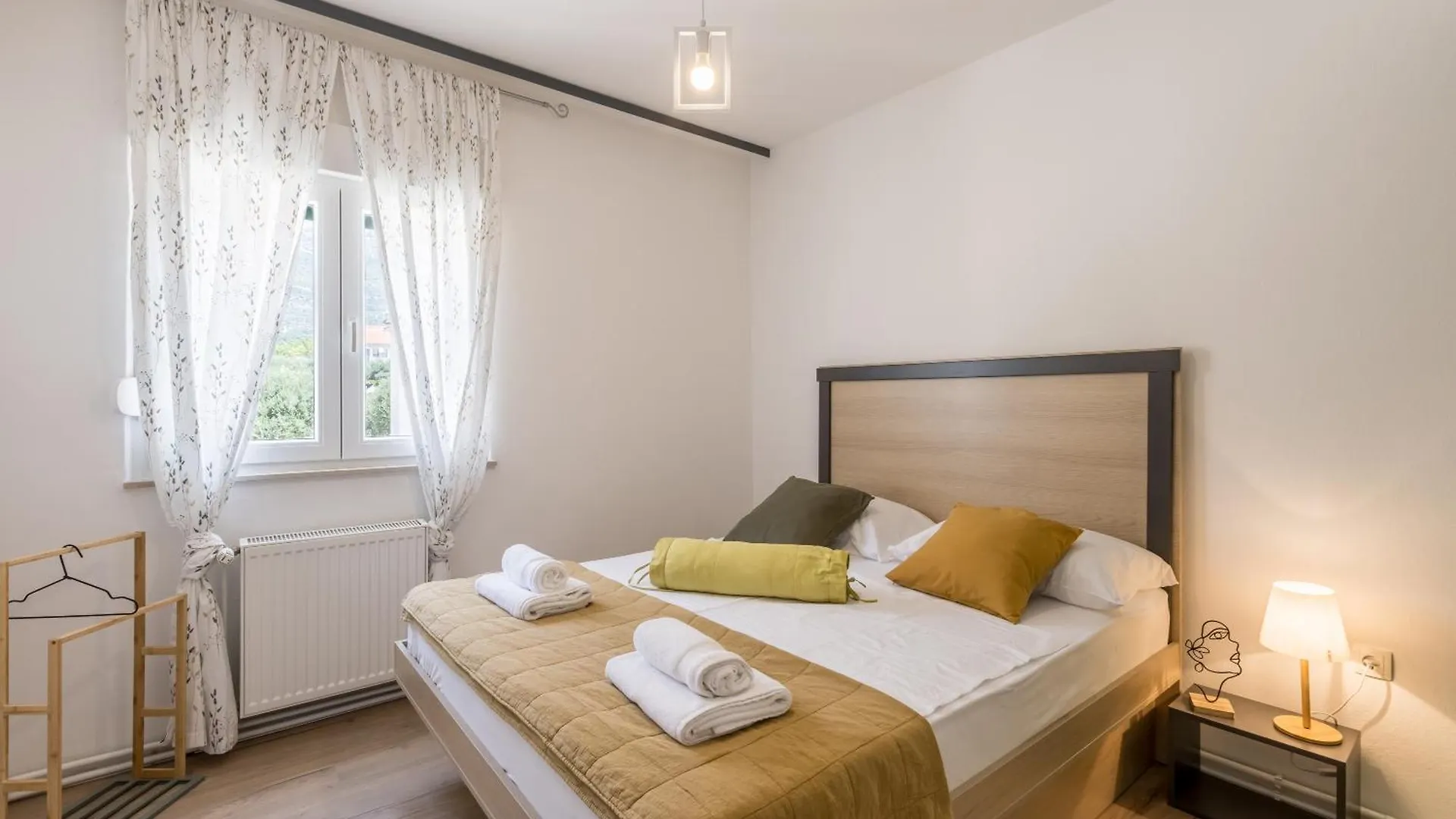 Citrus Accommodation Kastela